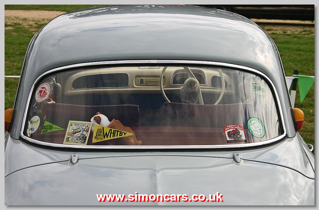 Simon Cars Renault Dauphine